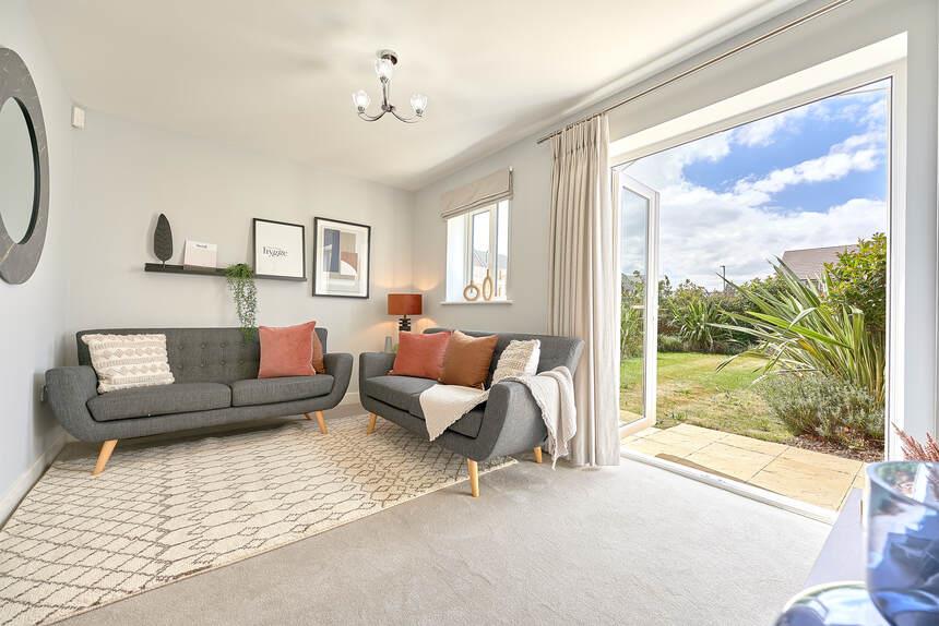 3 Bedroom House To Rent image 3
